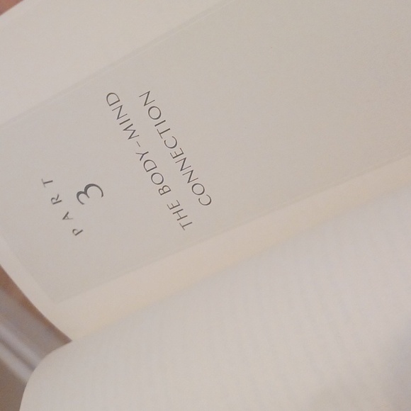 Healthy at 100 paperback book - Picture 3 of 6